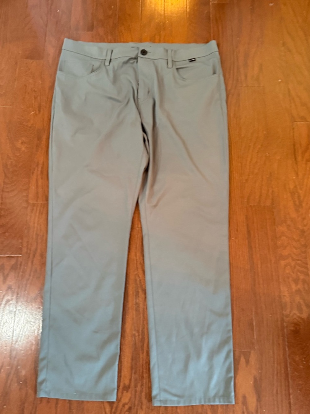 Travis Mathew Pants performance gray size 38